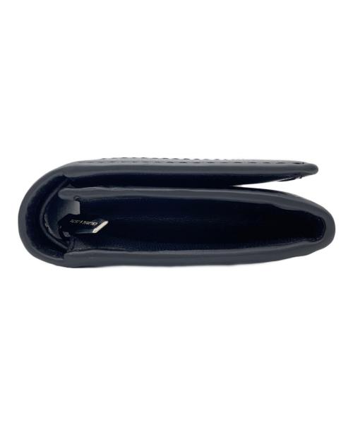 CHARLES & KEITH（チャールズアンドキース）CHARLES & KEITH (チャールズアンドキース) 2つ折り財布 ブラックの古着・服飾アイテム