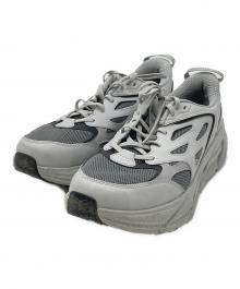 HOKAONEONE（ホカオネオネ）の古着「スニーカー」｜グレー