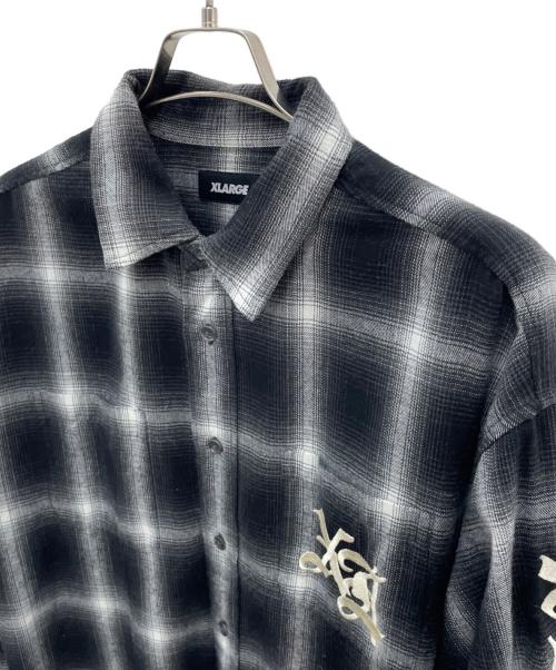 X-LARGE（エクストララージ）X-LARGE (エクストララージ) OLD ENGLISH L/S FLANNEL SHIRT ブラック サイズ:Lの古着・服飾アイテム