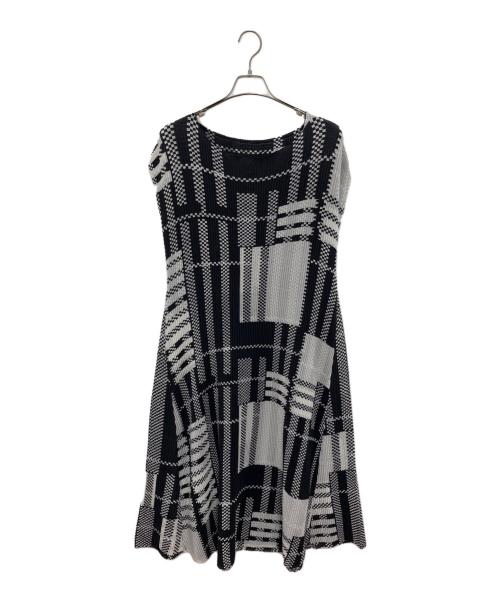 SPECCHIO（スペッチオ）SPECCHIO (スペッチオ) ノースリーブ・キャミソールワンピース ブラック×ホワイト サイズ:40の古着・服飾アイテム