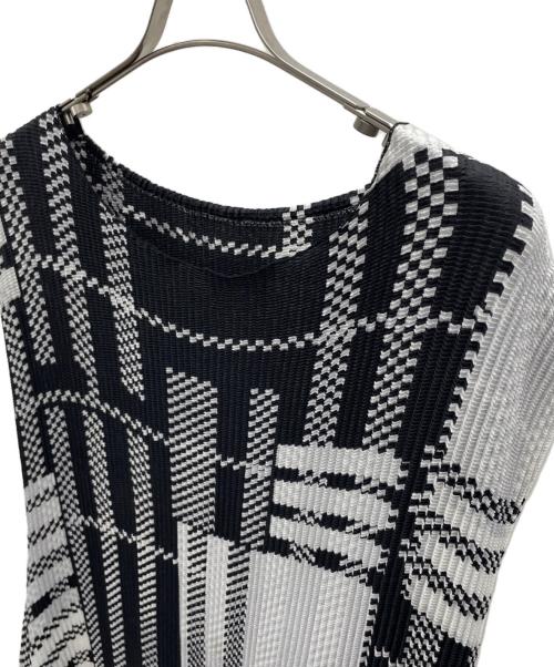 SPECCHIO（スペッチオ）SPECCHIO (スペッチオ) ノースリーブ・キャミソールワンピース ブラック×ホワイト サイズ:40の古着・服飾アイテム