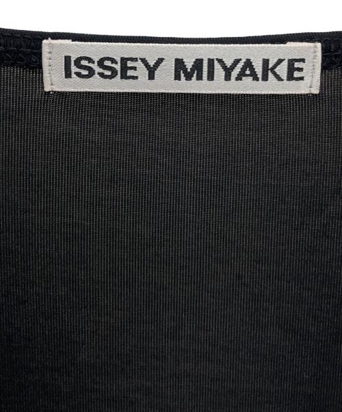 ISSEY MIYAKE（イッセイミヤケ）ISSEY MIYAKE (イッセイミヤケ) 半袖カットソー ブラック サイズ:2の古着・服飾アイテム