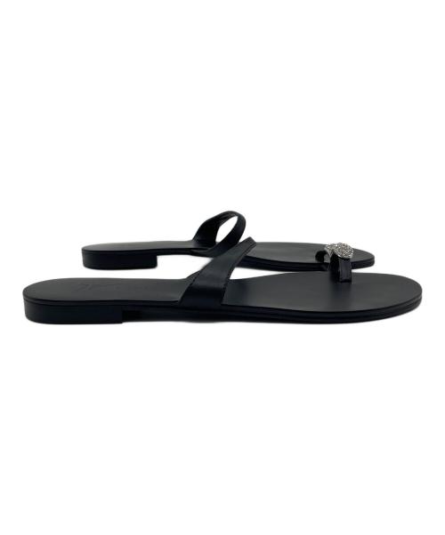 GIUSEPPE ZANOTTI（ジュゼッペザノッティ）GIUSEPPE ZANOTTI (ジュゼッペザノッティ) オヤユビプレートサンダル ブラック サイズ:24.5の古着・服飾アイテム