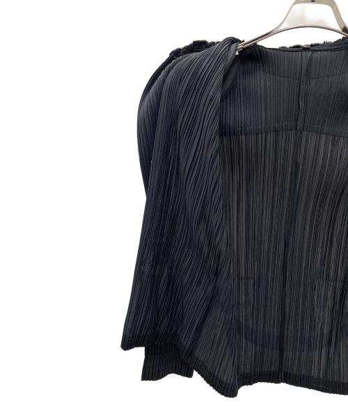 PLEATS PLEASE（プリーツプリーズ）PLEATS PLEASE (プリーツプリーズ) プリーツジャケット ブラック サイズ:3の古着・服飾アイテム