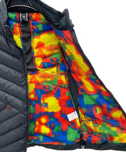 OAKLEY（オークリー）OAKLEY (オークリー) ダウンベスト ブラック サイズ:Mの古着・服飾アイテム