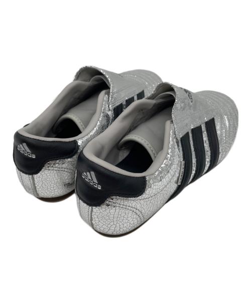 adidas（アディダス）adidas (アディダス) スニーカー シルバー サイズ:23の古着・服飾アイテム