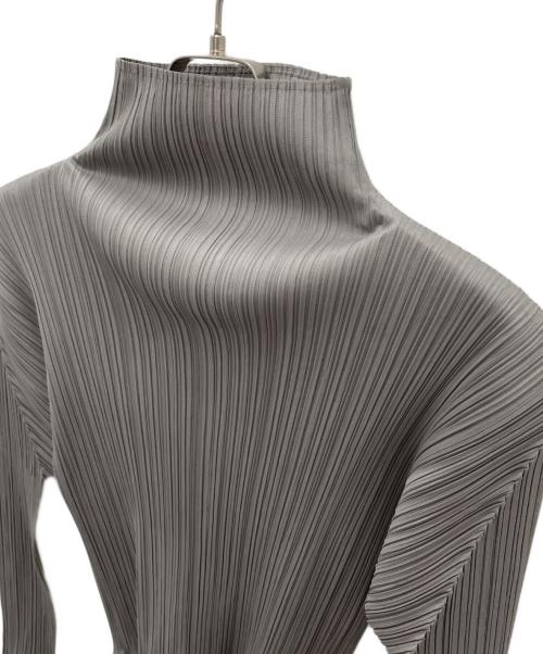 PLEATS PLEASE ISSEY MIYAKE（プリーツプリーズ イッセイミヤケ）PLEATS PLEASE ISSEY MIYAKE (プリーツプリーズ イッセイミヤケ) 長袖ブラウス グレー サイズ:3の古着・服飾アイテム