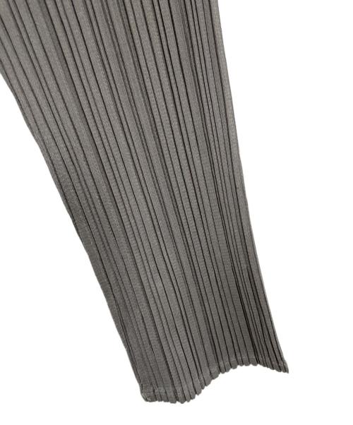 PLEATS PLEASE ISSEY MIYAKE（プリーツプリーズ イッセイミヤケ）PLEATS PLEASE ISSEY MIYAKE (プリーツプリーズ イッセイミヤケ) 長袖ブラウス グレー サイズ:3の古着・服飾アイテム