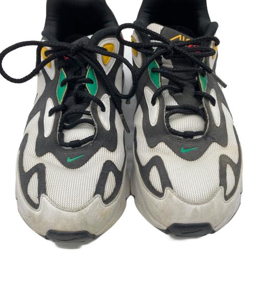NIKE（ナイキ）NIKE (ナイキ) ローカットスニーカー ホワイト サイズ:27.5の古着・服飾アイテム