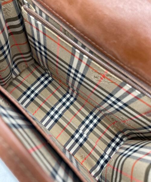 Burberry's（バーバリーズ）Burberry's (バーバリーズ) ショルダーバッグ ブラウンの古着・服飾アイテム