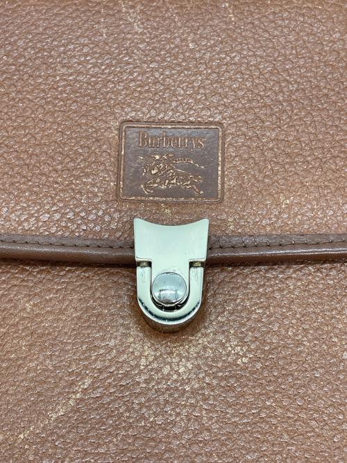 Burberry's（バーバリーズ）Burberry's (バーバリーズ) ショルダーバッグ ブラウンの古着・服飾アイテム