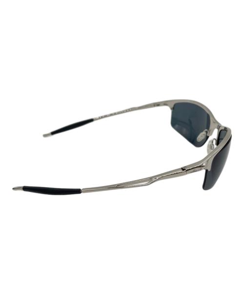 OAKLEY（オークリー）OAKLEY (オークリー) サングラス シルバーの古着・服飾アイテム