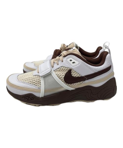 NIKE（ナイキ）NIKE (ナイキ) Travis Scott (トラヴィススコット) Zoom Field Jaxx ホワイト×ブラウン サイズ:26 未使用品の古着・服飾アイテム