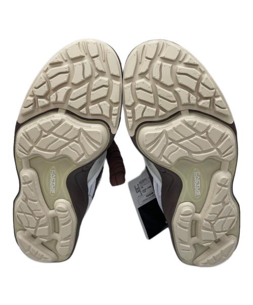 NIKE（ナイキ）NIKE (ナイキ) Travis Scott (トラヴィススコット) Zoom Field Jaxx ホワイト×ブラウン サイズ:26 未使用品の古着・服飾アイテム