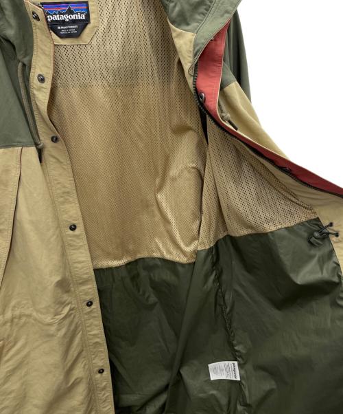 Patagonia（パタゴニア）Patagonia (パタゴニア) リサイクルナイロンパーカー グリーン×ベージュ サイズ:Mの古着・服飾アイテム