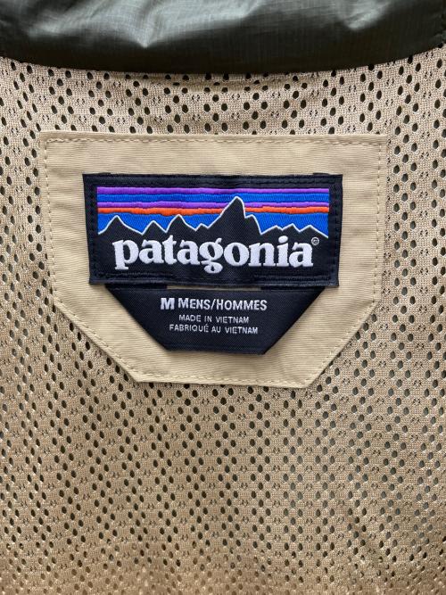 Patagonia（パタゴニア）Patagonia (パタゴニア) リサイクルナイロンパーカー グリーン×ベージュ サイズ:Mの古着・服飾アイテム