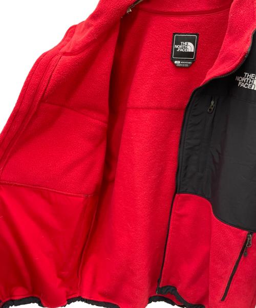 THE NORTH FACE（ザ ノース フェイス）THE NORTH FACE (ザ ノース フェイス) Denali 2 Jacket レッド×ブラック サイズ:Lの古着・服飾アイテム