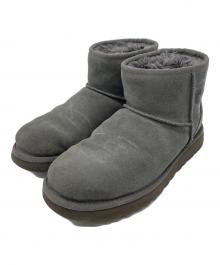 UGG（アグ）の古着「ミニラバーロゴブーツ」｜グレー