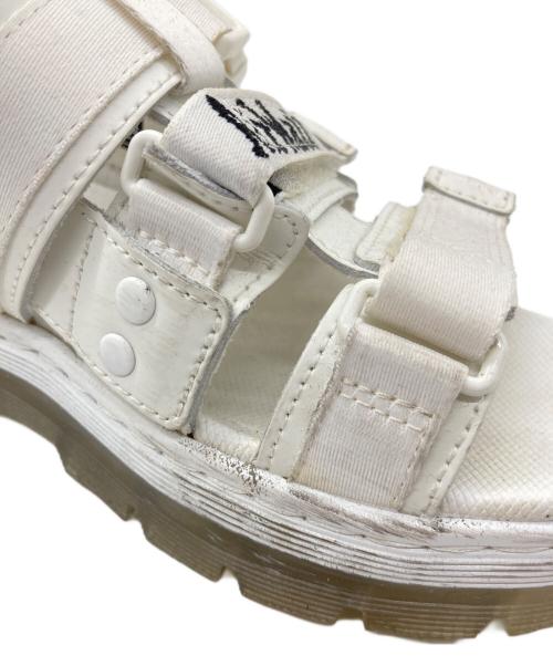 Dr.Martens（ドクターマーチン）Dr.Martens (ドクターマーチン) サンダル ホワイト サイズ:UK3の古着・服飾アイテム