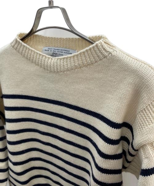 oldderby Knitwear（オールドダービーニットウェア）Oldderby Knitwear (オールドダービーニットウェア) 厚手ニット ホワイト×ネイビー サイズ:M 未使用品の古着・服飾アイテム