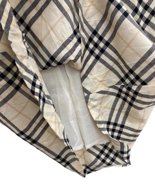 BURBERRY LONDON（バーバリーロンドン）BURBERRY LONDON (バーバリーロンドン) チェックスカート ベージュ サイズ:38の古着・服飾アイテム