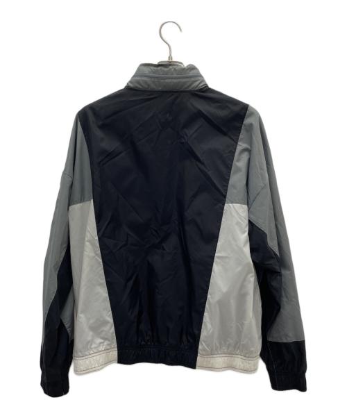 NIKE（ナイキ）NIKE (ナイキ) ハイブリッドナイロンジャケット ブラック×グレー サイズ:Lの古着・服飾アイテム