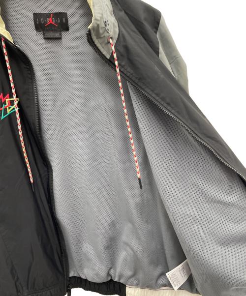NIKE（ナイキ）NIKE (ナイキ) ハイブリッドナイロンジャケット ブラック×グレー サイズ:Lの古着・服飾アイテム