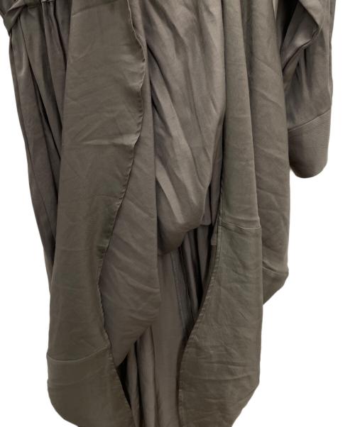 SACRA（サクラ）SACRA (サクラ) 長袖ワンピース カーキ サイズ:38 未使用品の古着・服飾アイテム