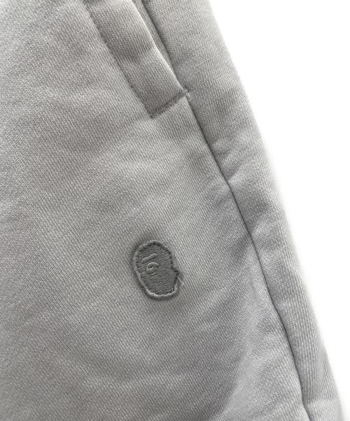 A BATHING APE（アベイシングエイプ）A BATHING APE (アベイシングエイプ) ハーフパンツ ライトグレー サイズ:Lの古着・服飾アイテム