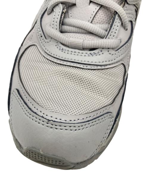asics（アシックス）asics (アシックス) ローカットスニーカー グレー サイズ:27の古着・服飾アイテム