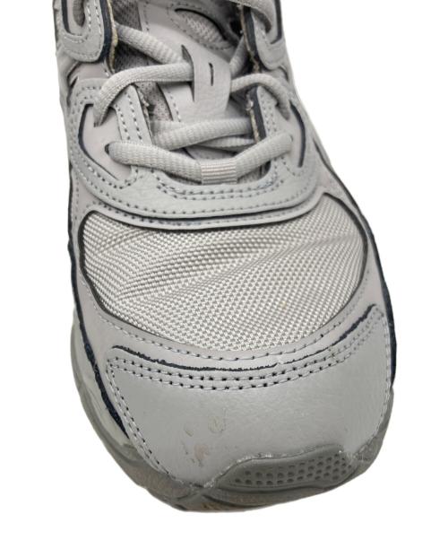 asics（アシックス）asics (アシックス) ローカットスニーカー グレー サイズ:27の古着・服飾アイテム