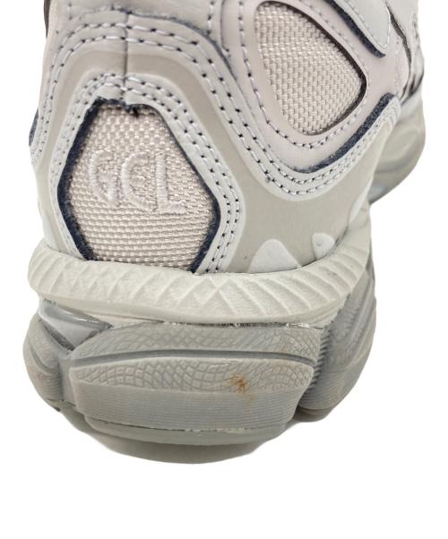 asics（アシックス）asics (アシックス) ローカットスニーカー グレー サイズ:27の古着・服飾アイテム