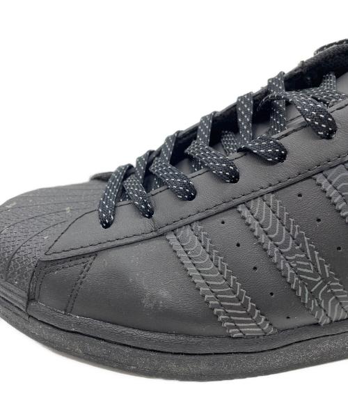 adidas（アディダス）adidas (アディダス) ローカットスニーカー ブラック サイズ:26.5cmの古着・服飾アイテム