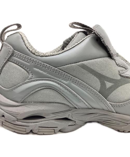 MIZUNO（ミズノ）MIZUNO (ミズノ) スニーカー ライトグレー サイズ:25cmの古着・服飾アイテム