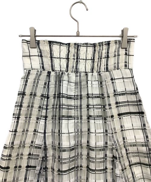 MERCURY DUO（マーキュリーデュオ）MERCURY DUO (マーキュリーデュオ) カラーチェックボリュームフレアスカート ホワイト×ブラック サイズ:Mの古着・服飾アイテム