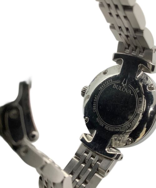 BULOVA（ブローバ）BULOVA (ブローバ) 腕時計 ホワイトの古着・服飾アイテム