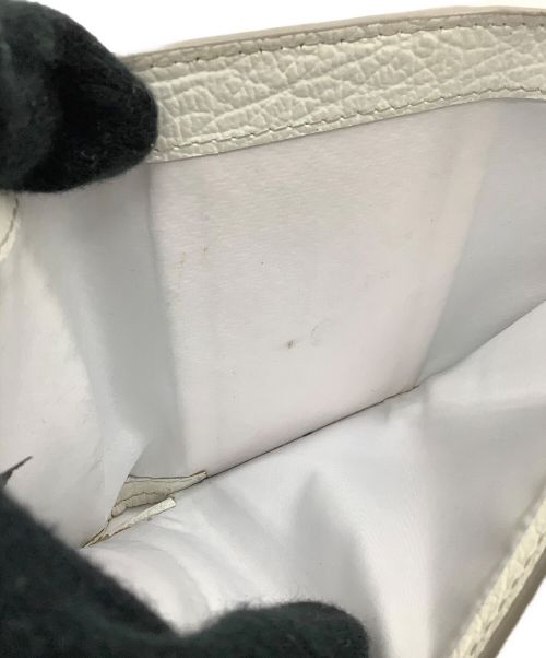 Maison Margiela（メゾンマルジェラ）Maison Margiela (メゾンマルジェラ) 3つ折り財布 ホワイトの古着・服飾アイテム