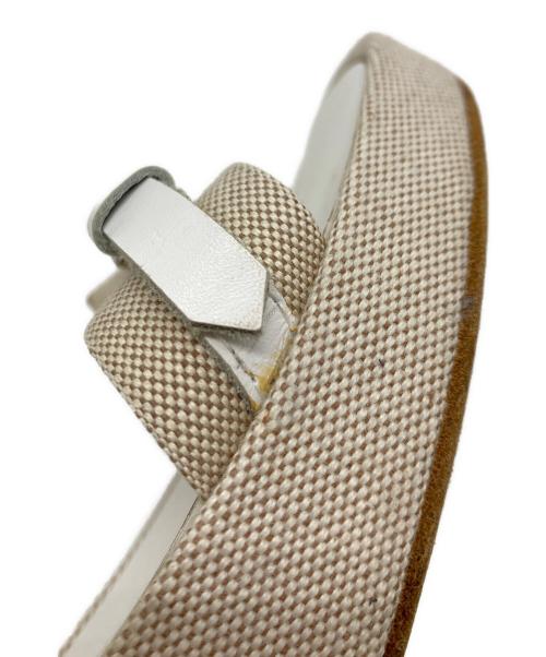 HERMES（エルメス）HERMES (エルメス) サンダル ホワイト×ベージュ サイズ:37の古着・服飾アイテム