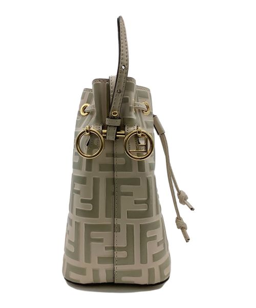 FENDI（フェンディ）FENDI (フェンディ) 巾着ショルダーバッグ ホワイトの古着・服飾アイテム