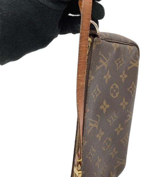 LOUIS VUITTON（ルイ ヴィトン）LOUIS VUITTON (ルイ ヴィトン) ショルダーポーチ ブラウンの古着・服飾アイテム
