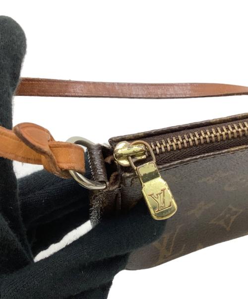 LOUIS VUITTON（ルイ ヴィトン）LOUIS VUITTON (ルイ ヴィトン) ショルダーポーチ ブラウンの古着・服飾アイテム