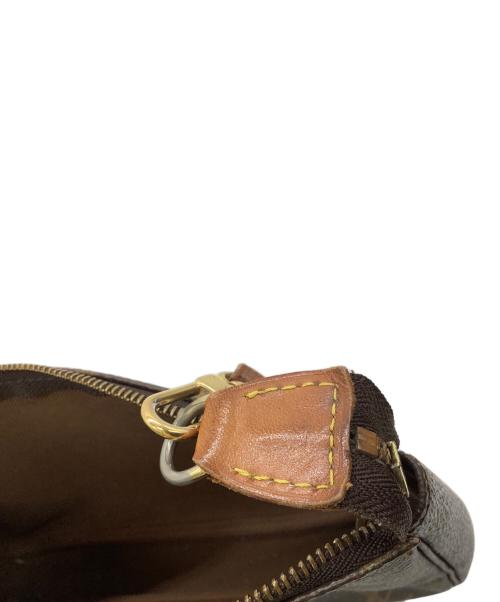 LOUIS VUITTON（ルイ ヴィトン）LOUIS VUITTON (ルイ ヴィトン) ショルダーポーチ ブラウンの古着・服飾アイテム