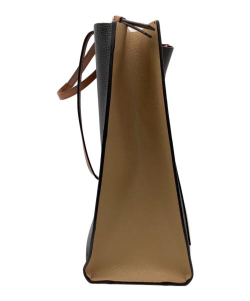 MARC JACOBS（マークジェイコブズ）MARC JACOBS (マークジェイコブス) トートバッグ ブラック×ホワイトの古着・服飾アイテム