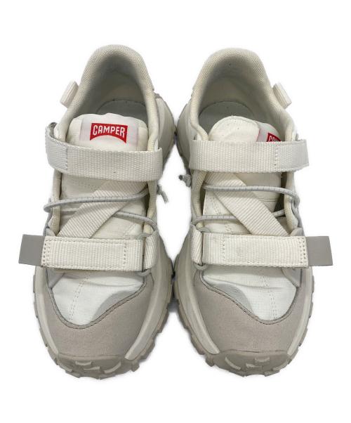 CAMPER（カンペール）CAMPER (カンペール) ローカットスニーカー ホワイト サイズ:22.5cmの古着・服飾アイテム
