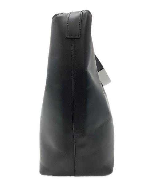 GUCCI（グッチ）GUCCI (グッチ) ワンショルダーバッグ ブラックの古着・服飾アイテム