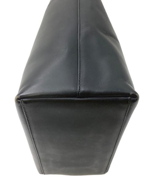 GUCCI（グッチ）GUCCI (グッチ) ワンショルダーバッグ ブラックの古着・服飾アイテム