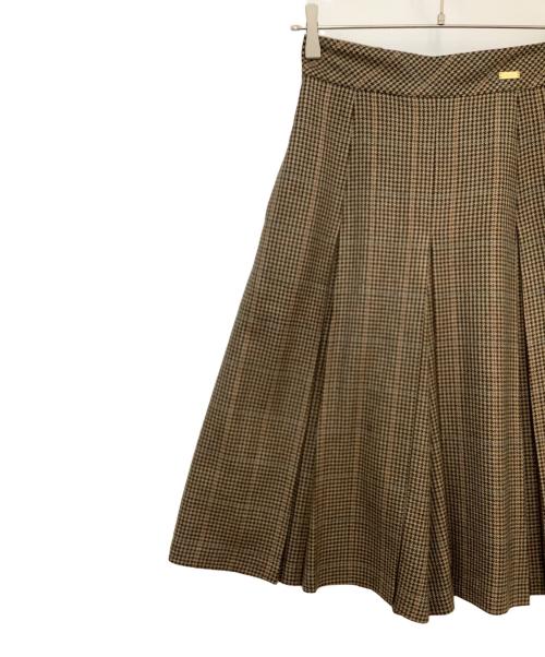 BLUE LABEL CRESTBRIDGE（ブルーレーベルクレストブリッジ）BLUE LABEL CRESTBRIDGE (ブルーレーベルクレストブリッジ) パンツ ブラウン サイズ:36の古着・服飾アイテム