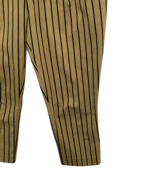 TOGA PULLA（トーガ プルラ）TOGA PULLA (トーガ プルラ) タックパンツ ブラウン×ブラック サイズ:36の古着・服飾アイテム
