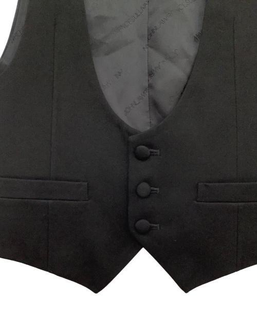 JOHN LAWRENCE SULLIVAN（ジョン ローレンス サリバン）JOHN LAWRENCE SULLIVAN (ジョン ローレンス サリバン) ベスト ブラック サイズ:one sizeの古着・服飾アイテム