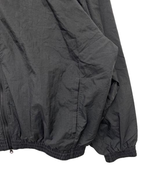 NIKE（ナイキ）NIKE (ナイキ) Club Oversized Woven Track Jacket Off Noir College Grey ブラック サイズ:Lの古着・服飾アイテム